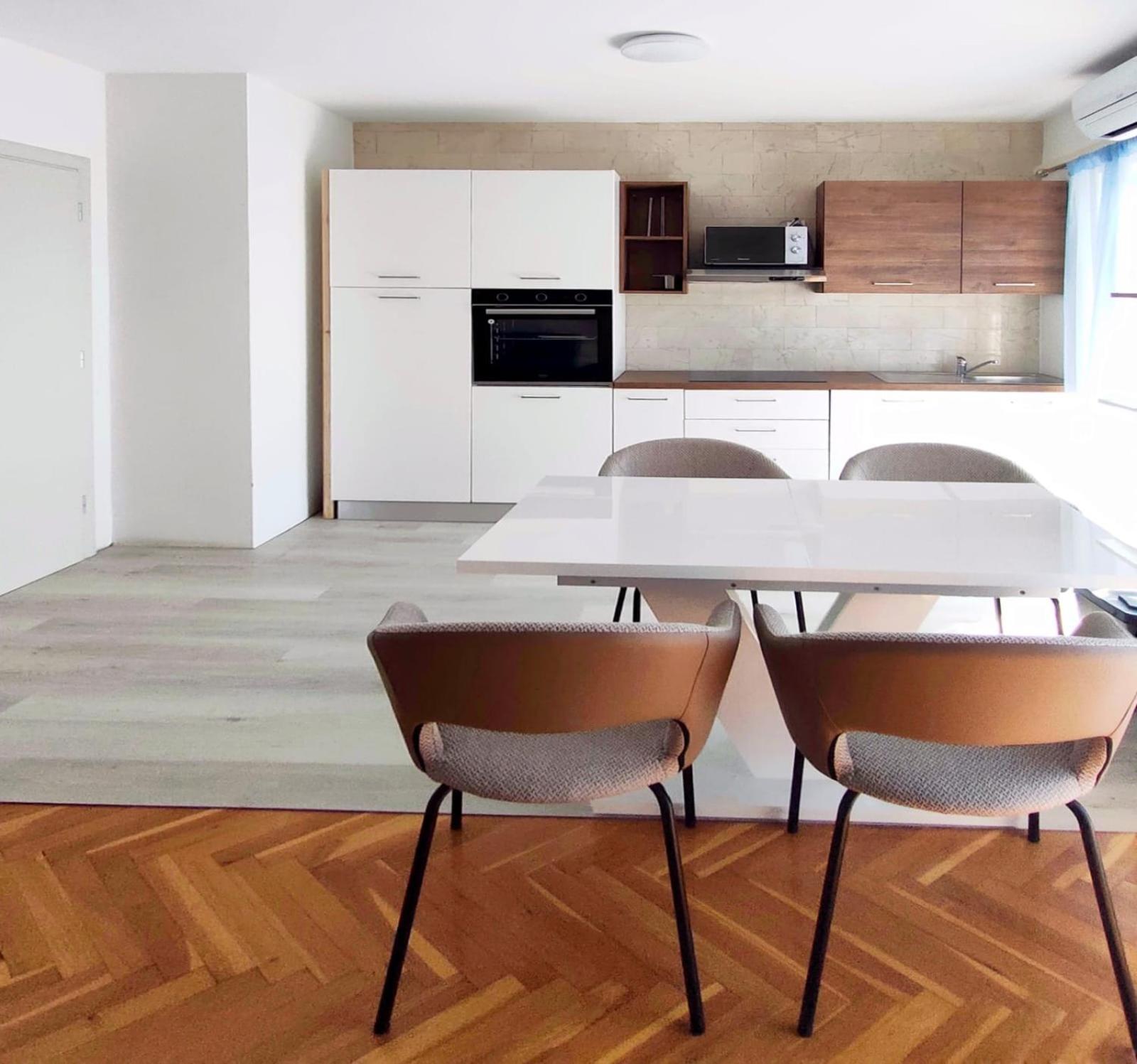מדולין Skajla Apartments מראה חיצוני תמונה